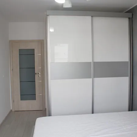 Eleganta Si Comoditate Apartmán